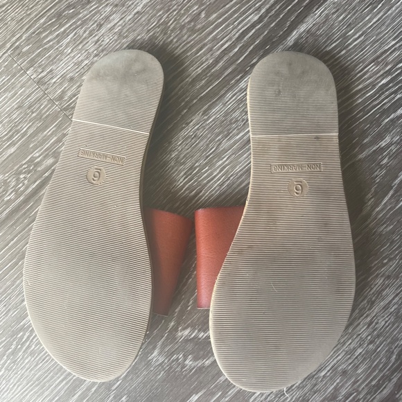 Universal Thread Slides - Picture 2 of 2